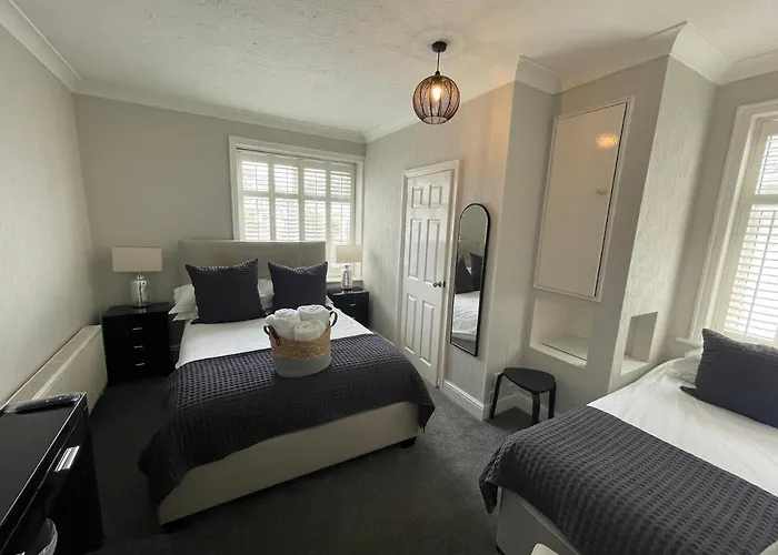 Grosvenor Lodge Guest House